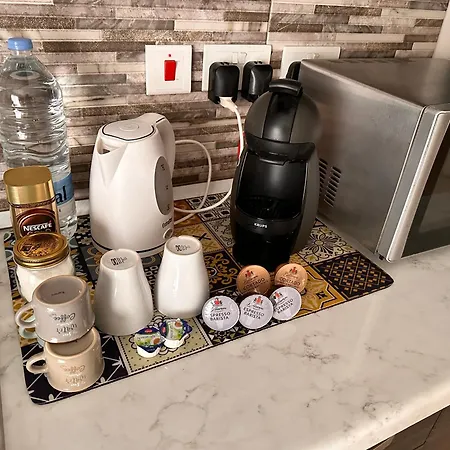 Apartment Cliff Side *